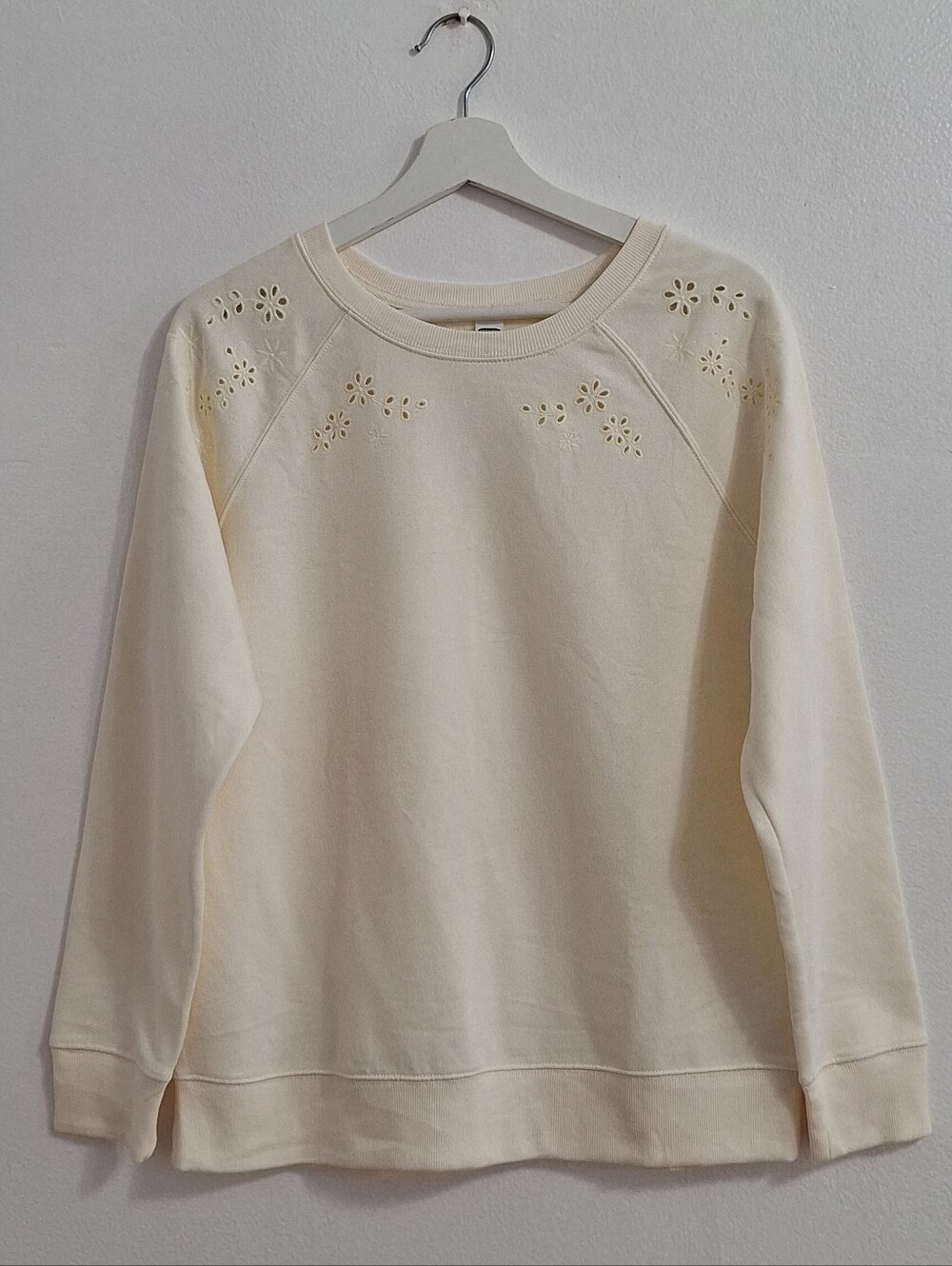 NWT Old Navy Cream Floral Cutout Sweatshirt